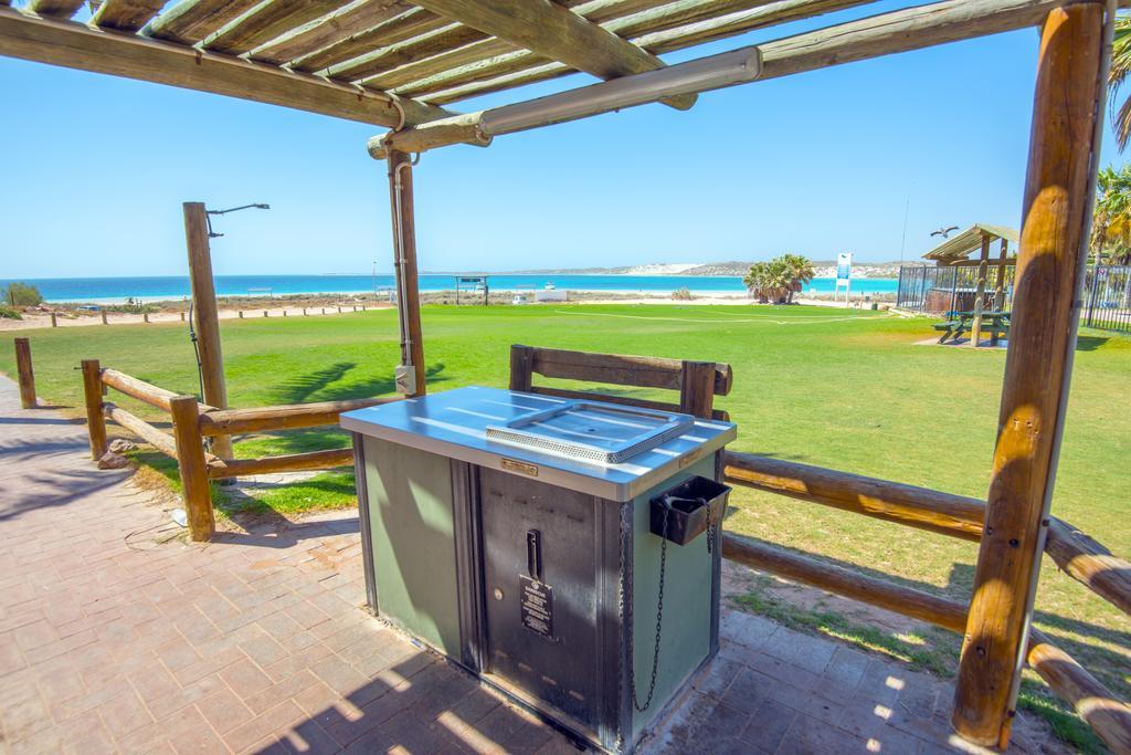 Ningaloo Reef Resort คอรัลเบย์ ภายนอก รูปภาพ