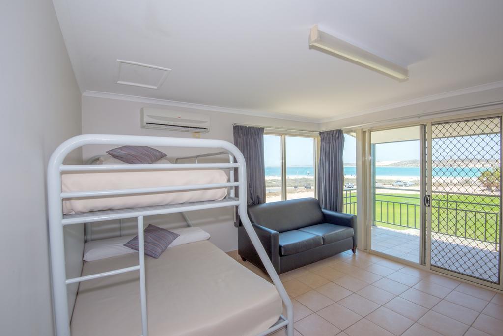 Ningaloo Reef Resort คอรัลเบย์ ภายนอก รูปภาพ