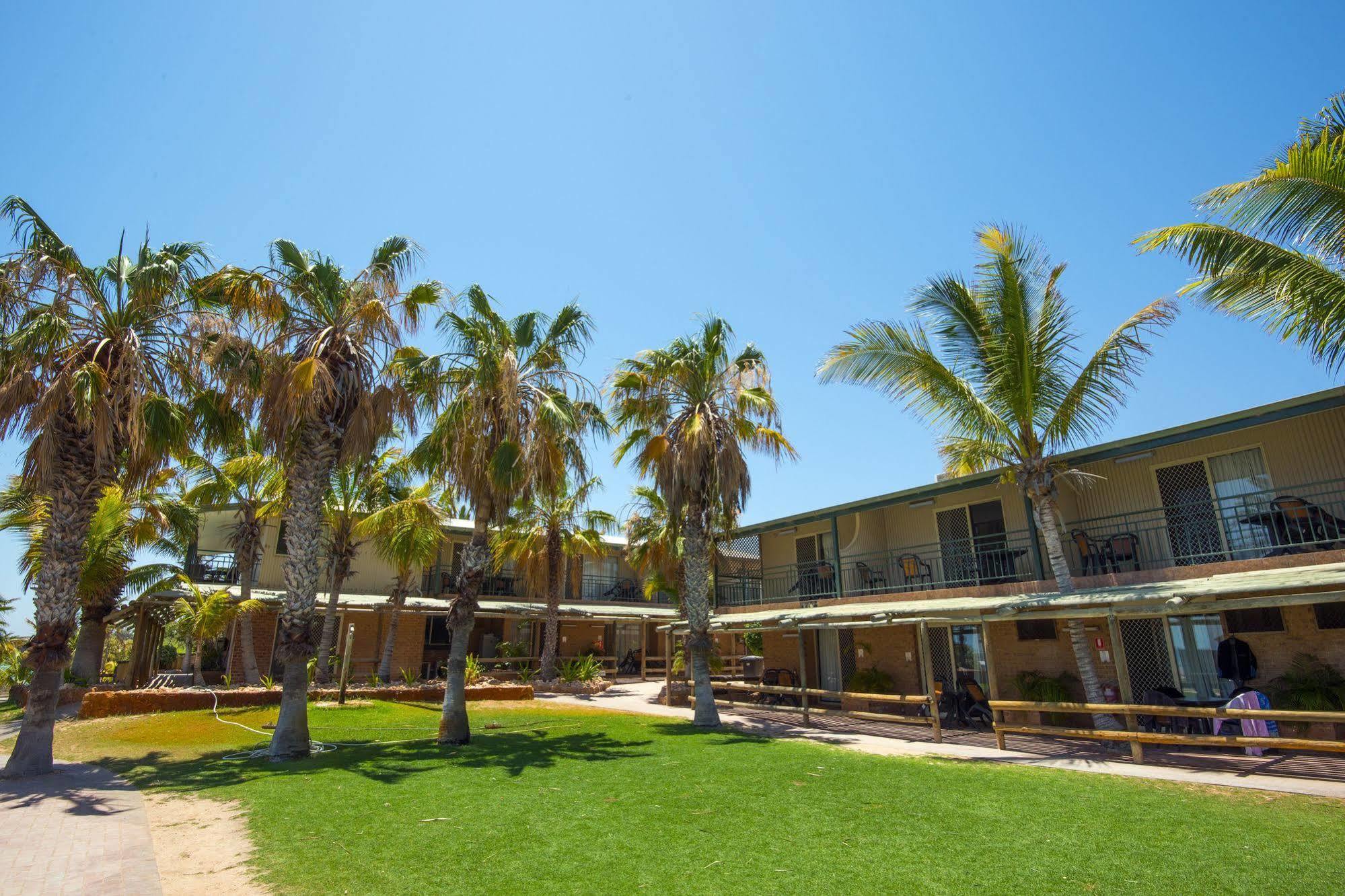 Ningaloo Reef Resort คอรัลเบย์ ภายนอก รูปภาพ