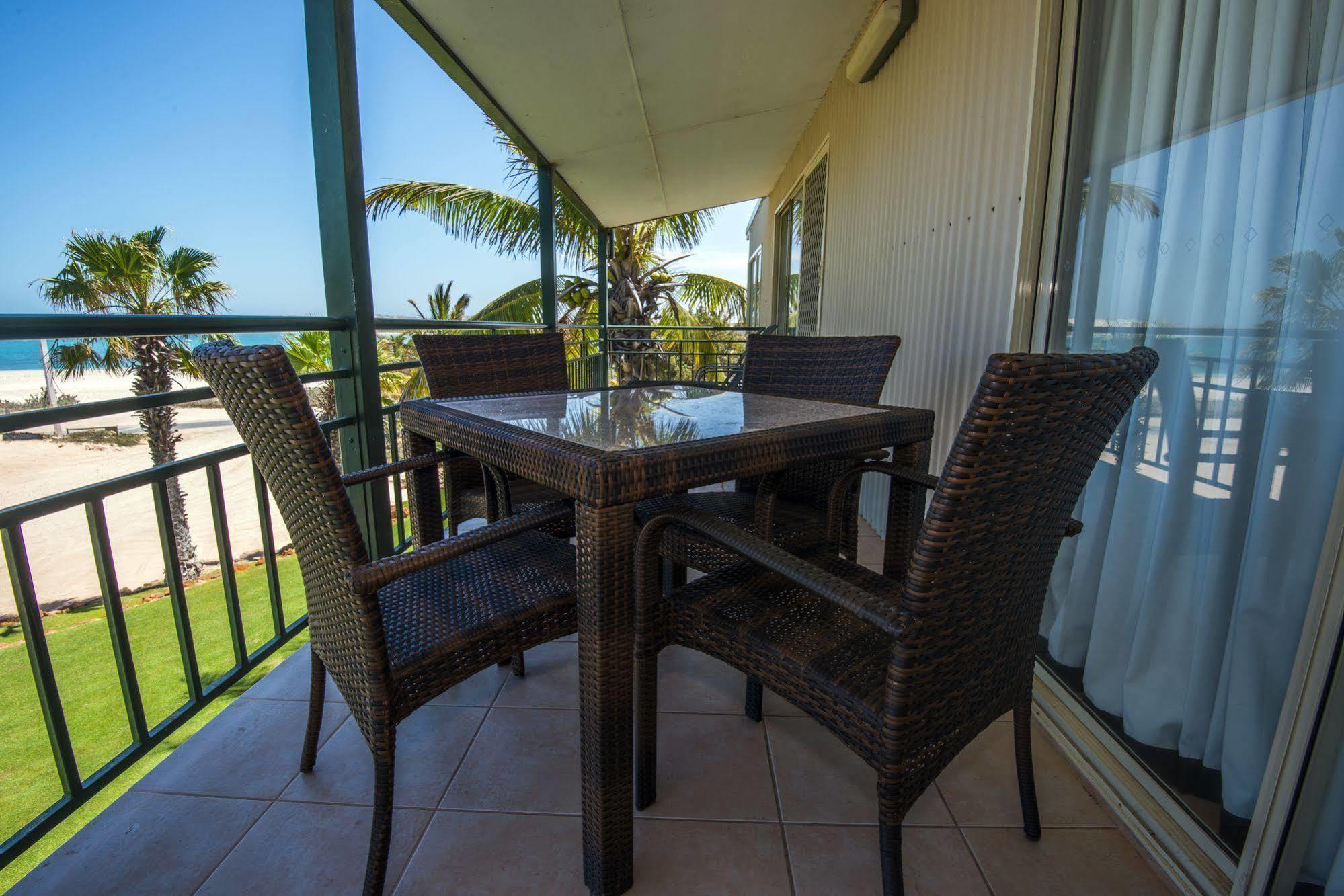 Ningaloo Reef Resort คอรัลเบย์ ภายนอก รูปภาพ