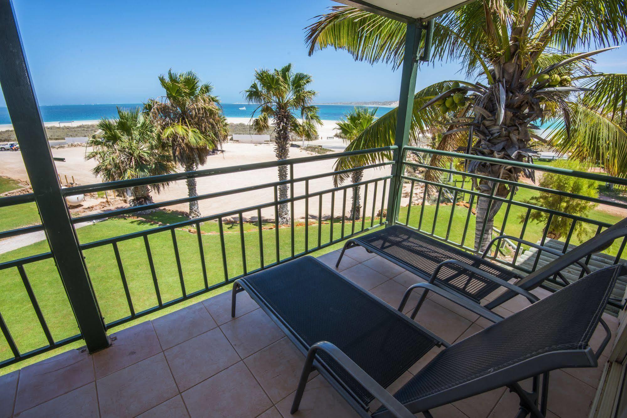 Ningaloo Reef Resort คอรัลเบย์ ภายนอก รูปภาพ